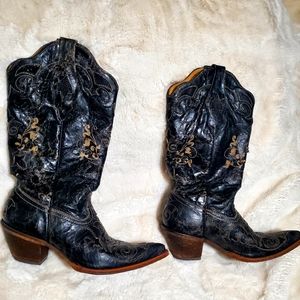 CORRAL womens antique boots
